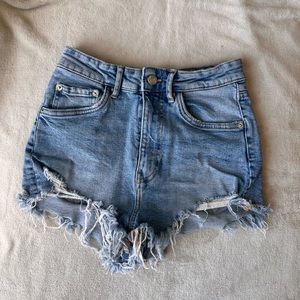 Zara cut off shorts